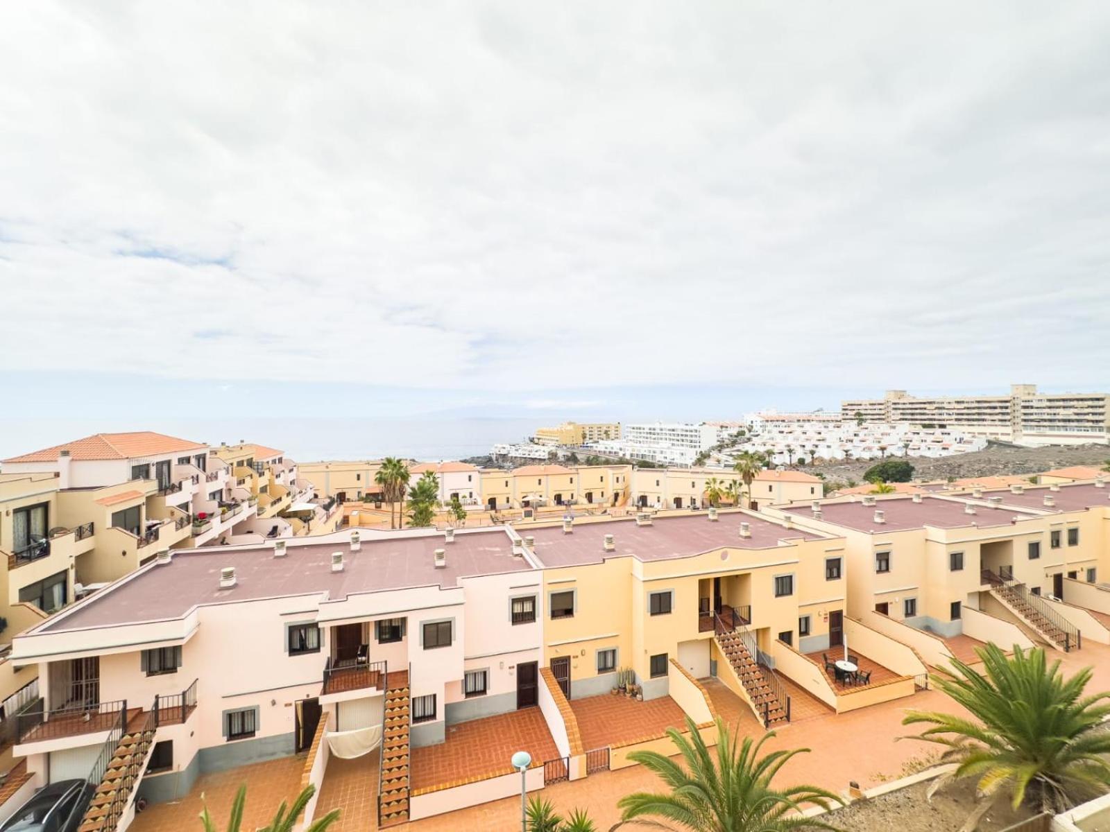 Ocean Front Teneriffa 2 Bedroom Penthouse カジャオ・サルバヘ エクステリア 写真